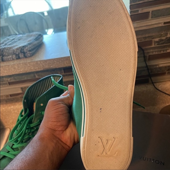 Green 10.5 Lui sneaks - Picture 6 of 9